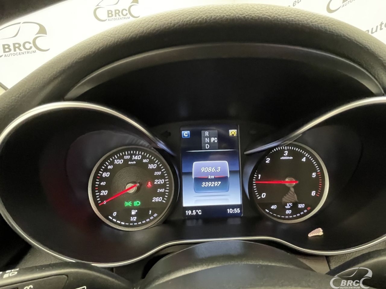 Mercedes-Benz C250 | 29