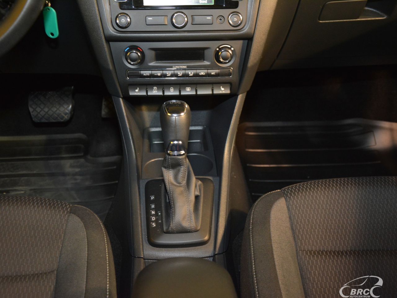 Skoda Rapid | 11