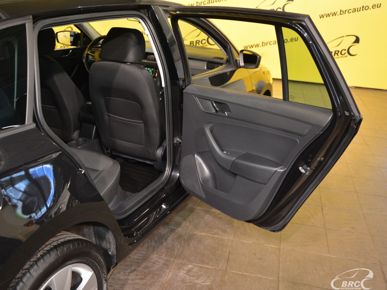 Skoda Rapid | 7