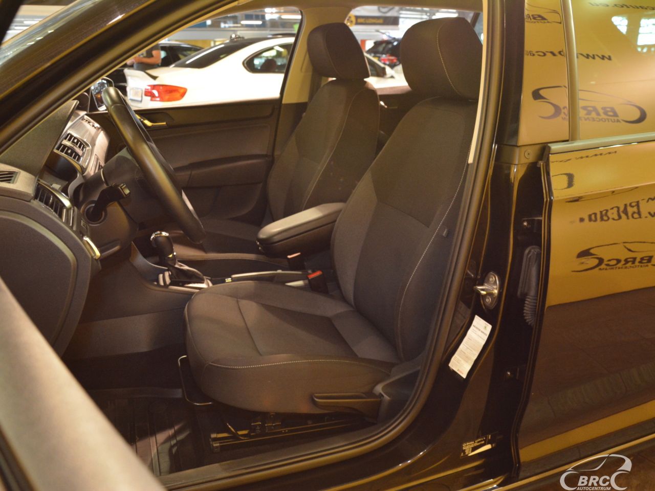 Skoda Rapid | 15