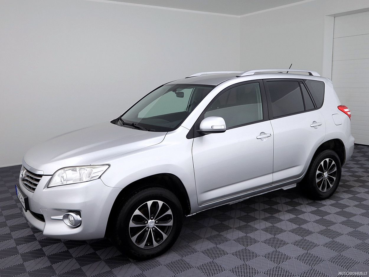 Toyota RAV4 | 1
