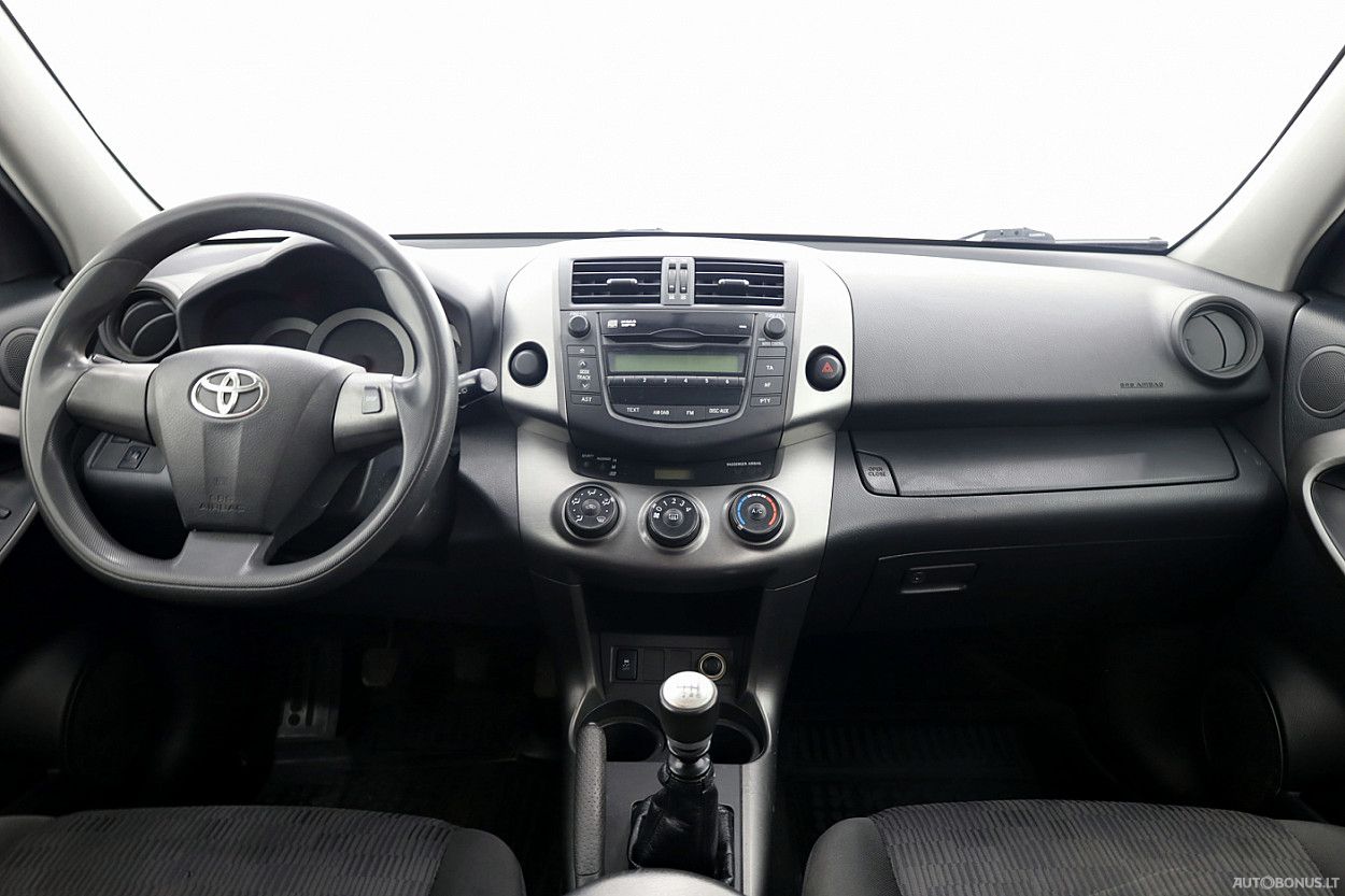 Toyota RAV4 | 4