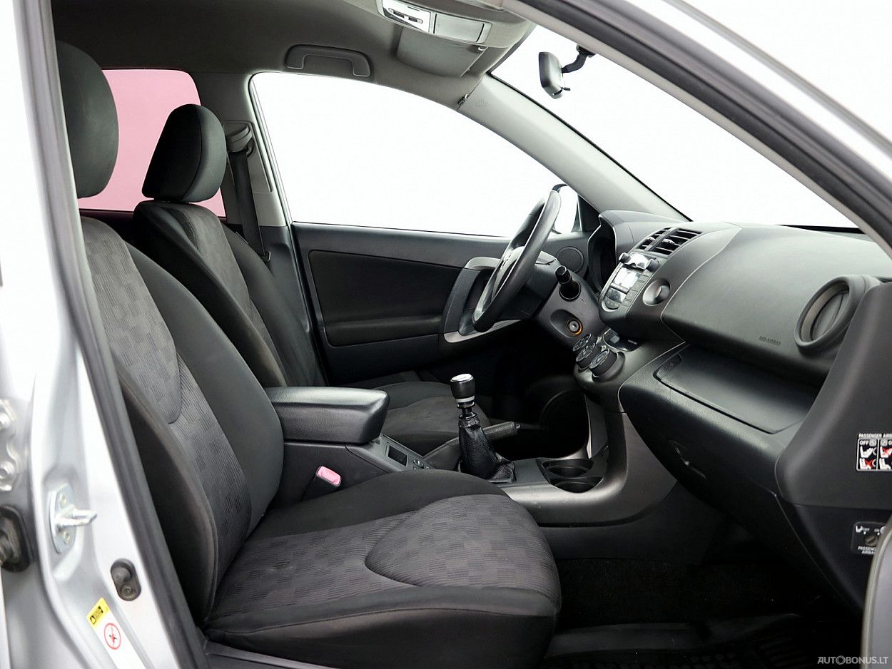 Toyota RAV4 | 5