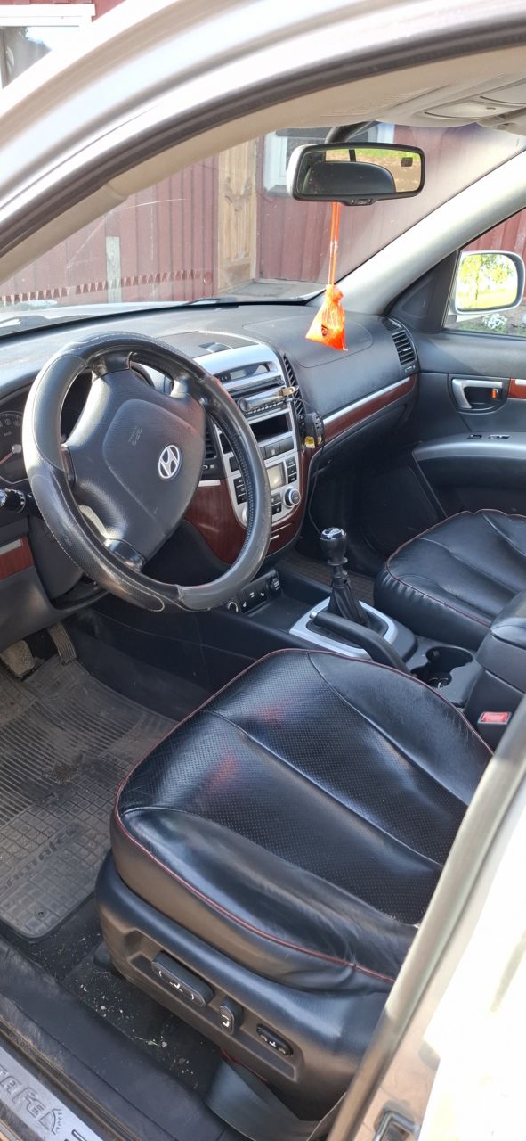 Hyundai Santa Fe | 4