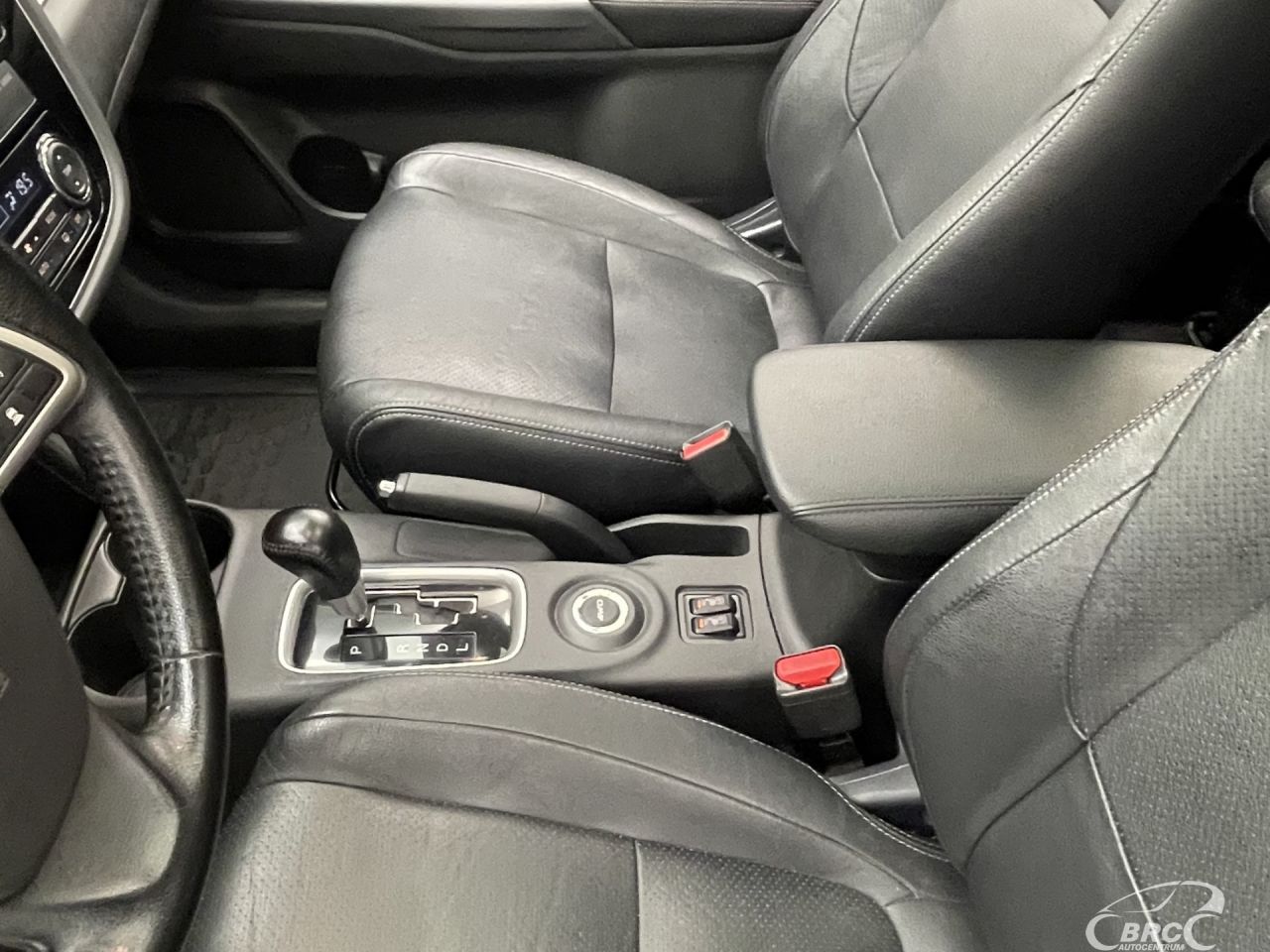 Mitsubishi Outlander | 23