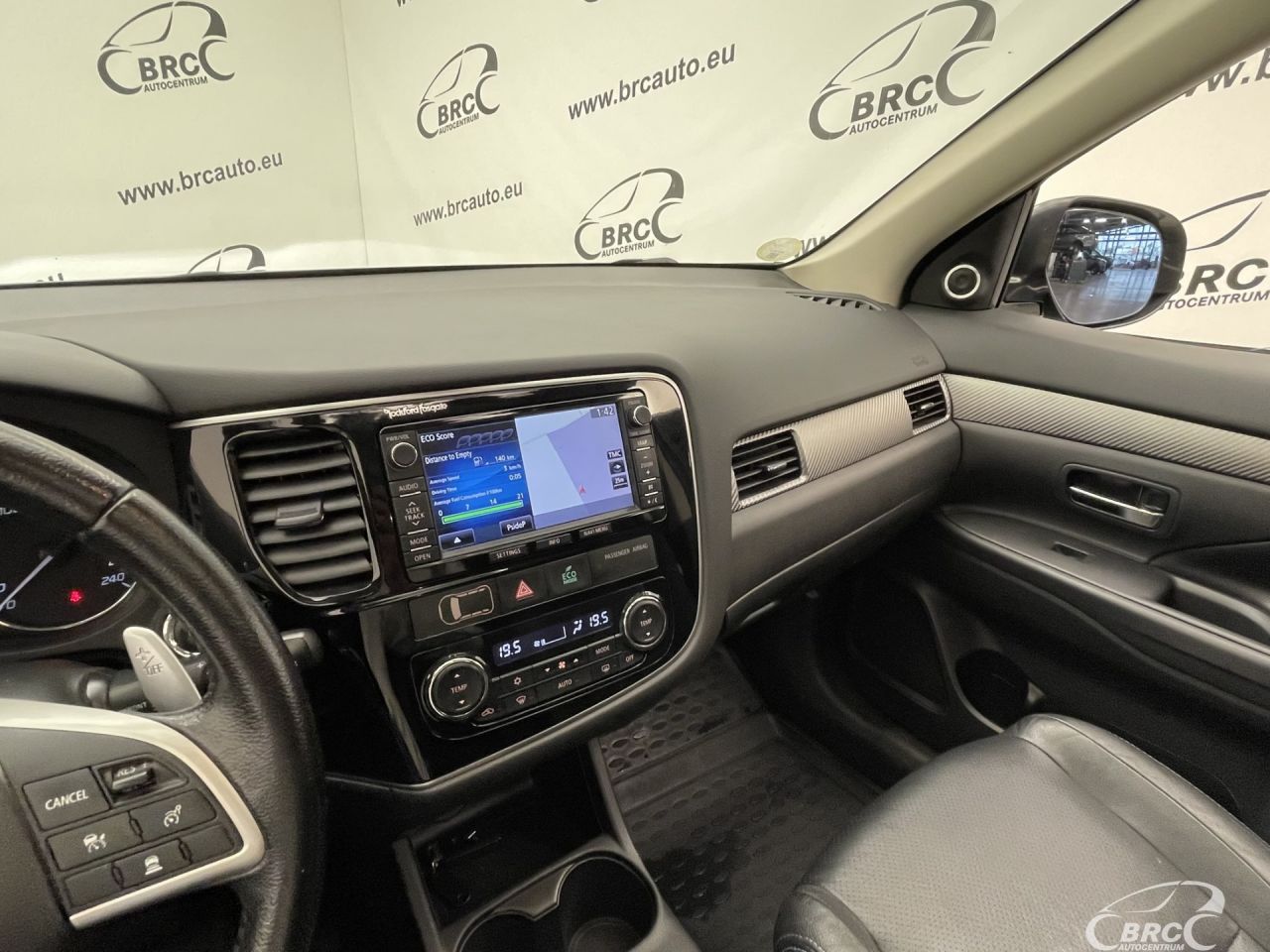 Mitsubishi Outlander | 27