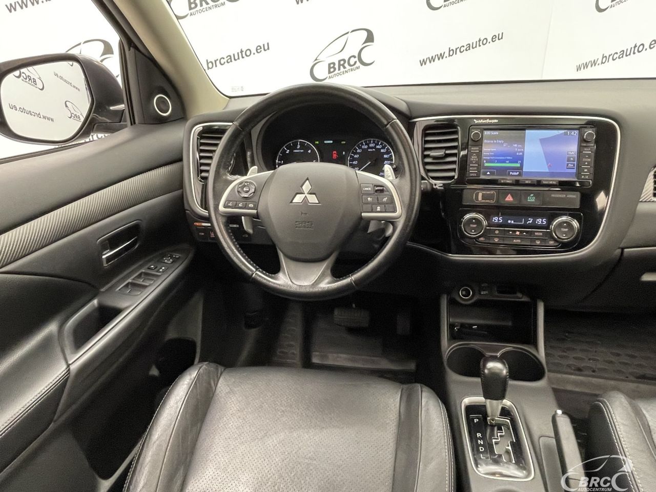 Mitsubishi Outlander | 12