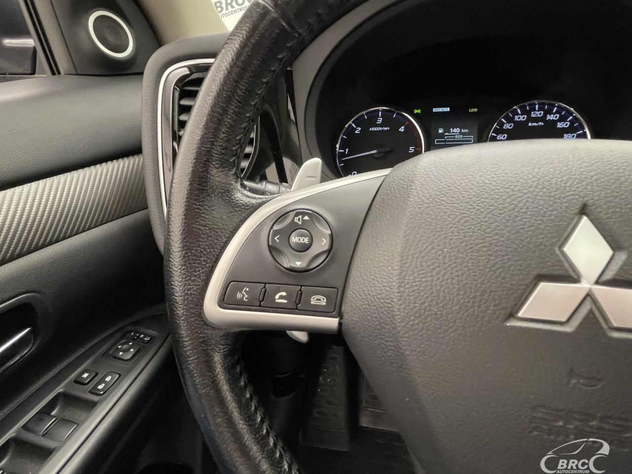 Mitsubishi Outlander | 29