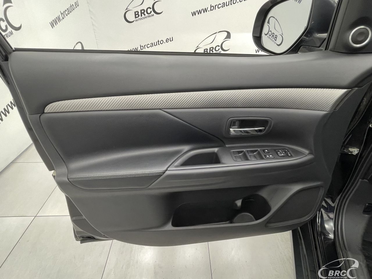 Mitsubishi Outlander | 19