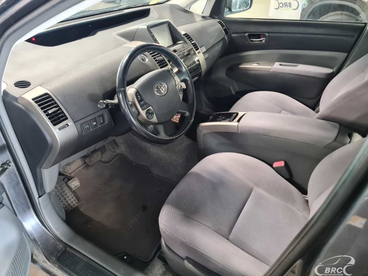 Toyota Prius | 11