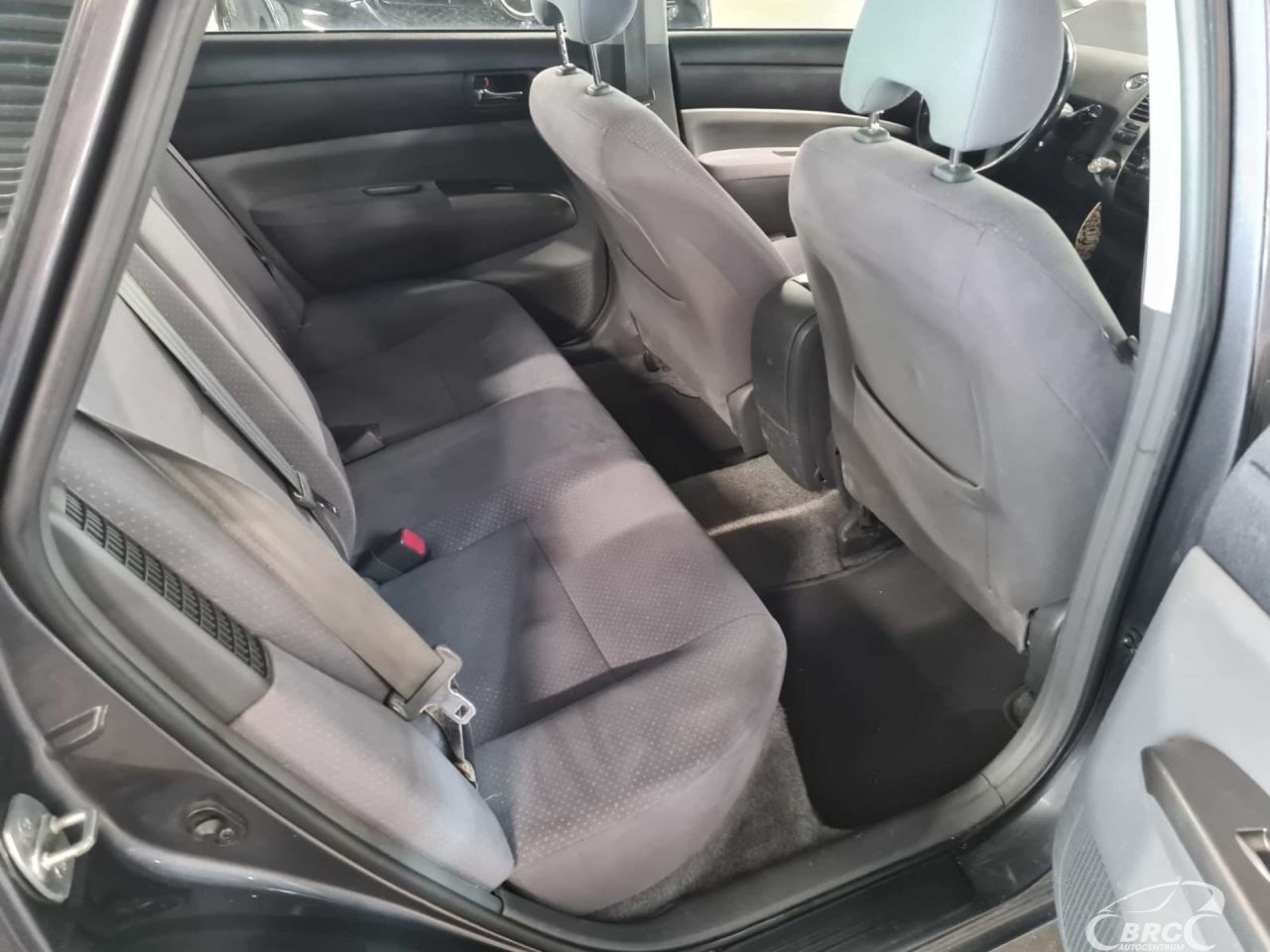 Toyota Prius | 18