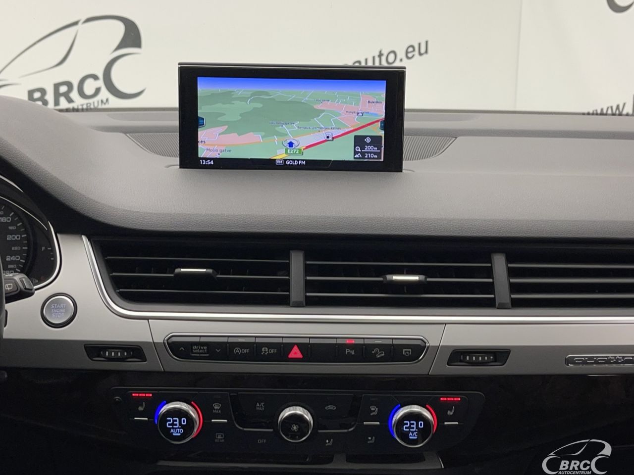 Audi Q7 | 16