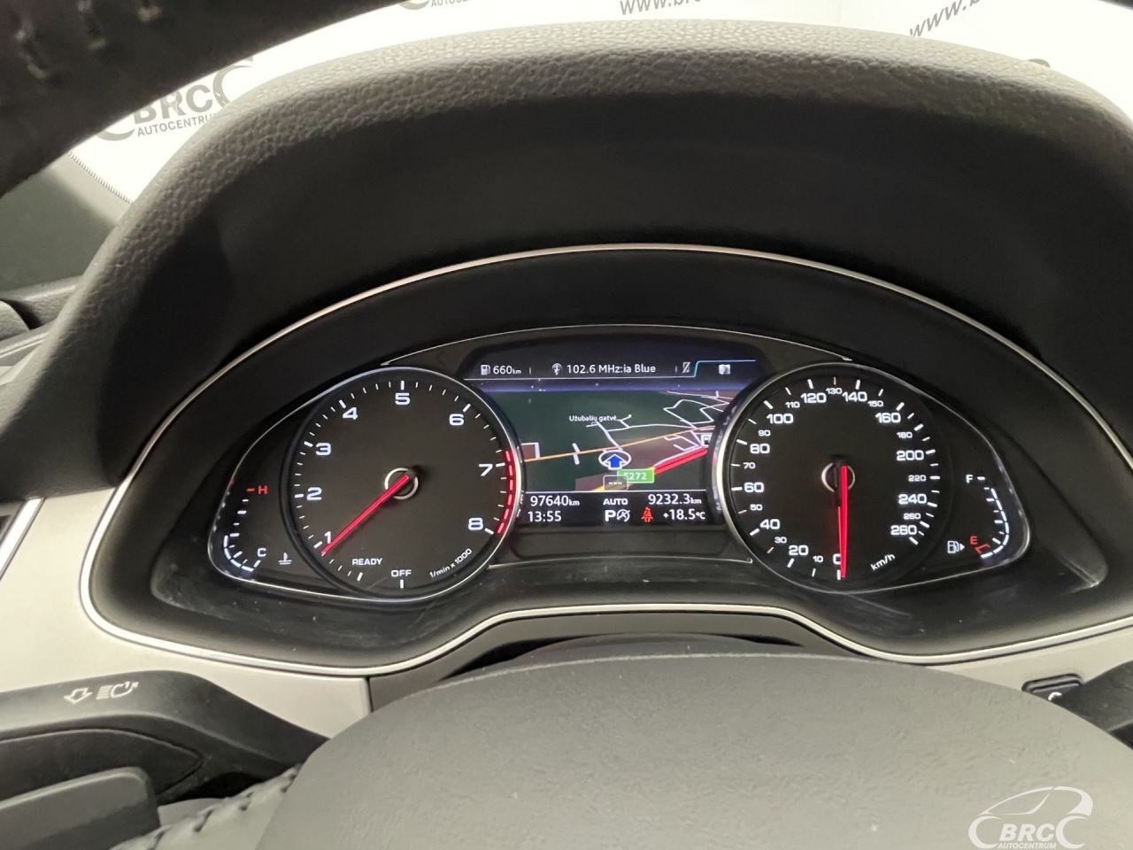 Audi Q7 | 32