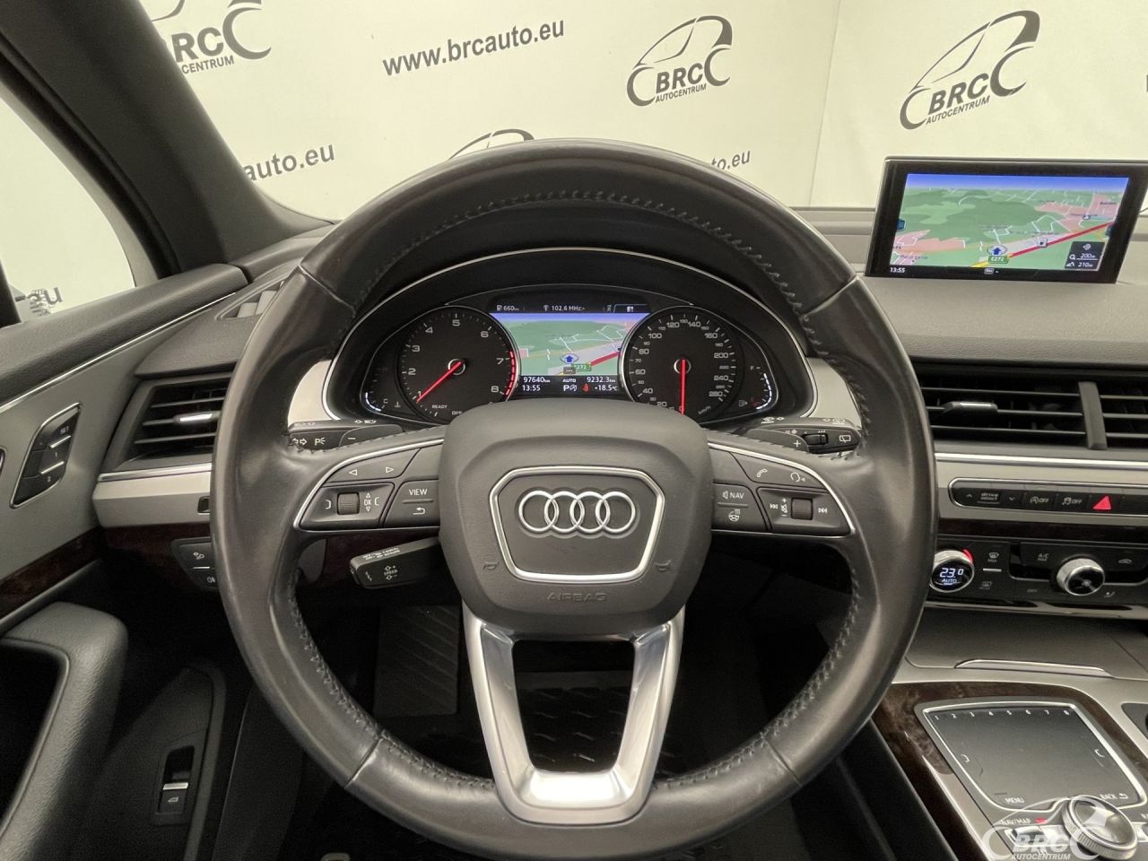 Audi Q7 | 31