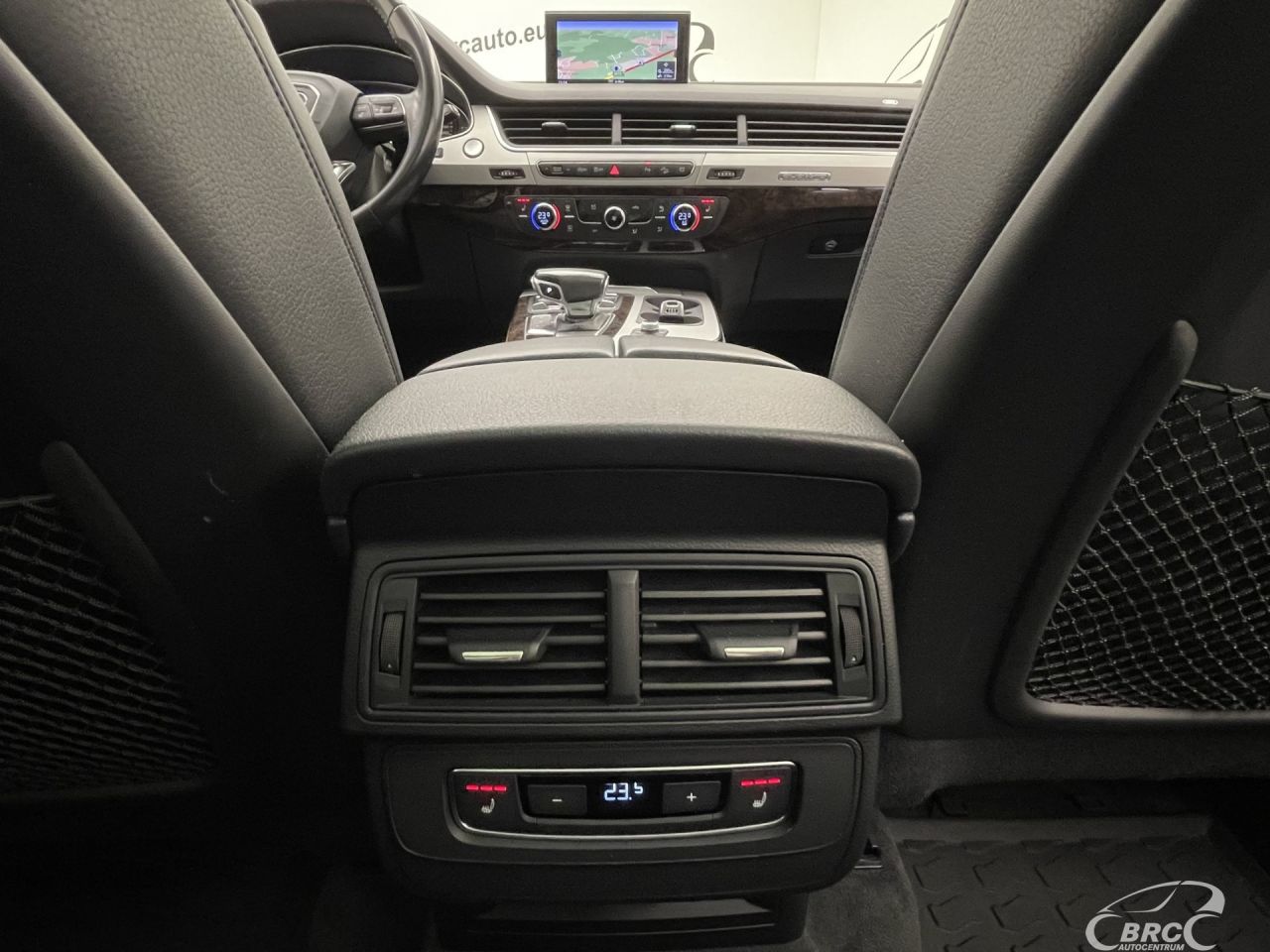 Audi Q7 | 13