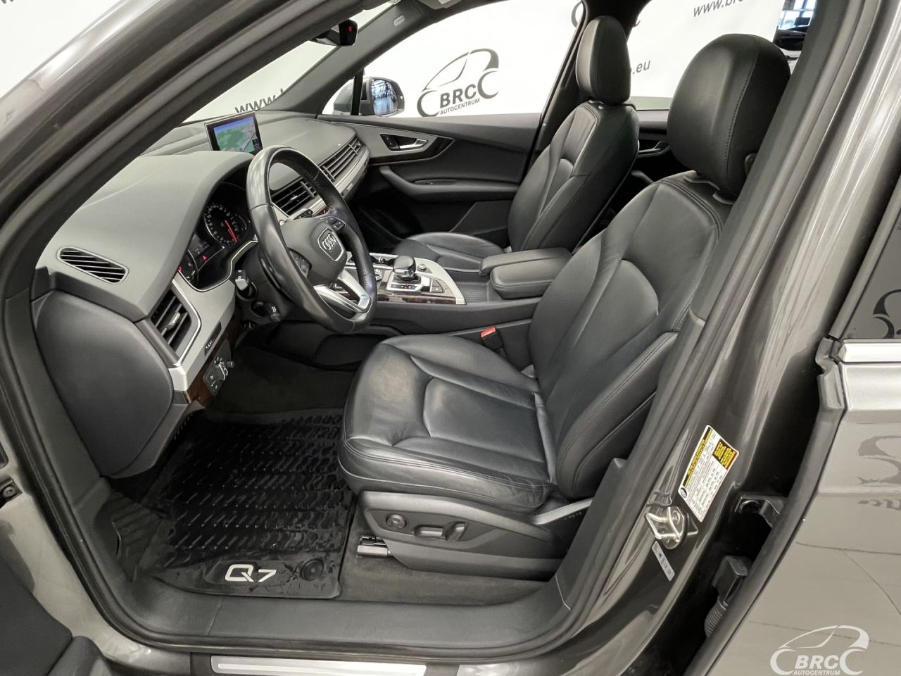 Audi Q7 | 21