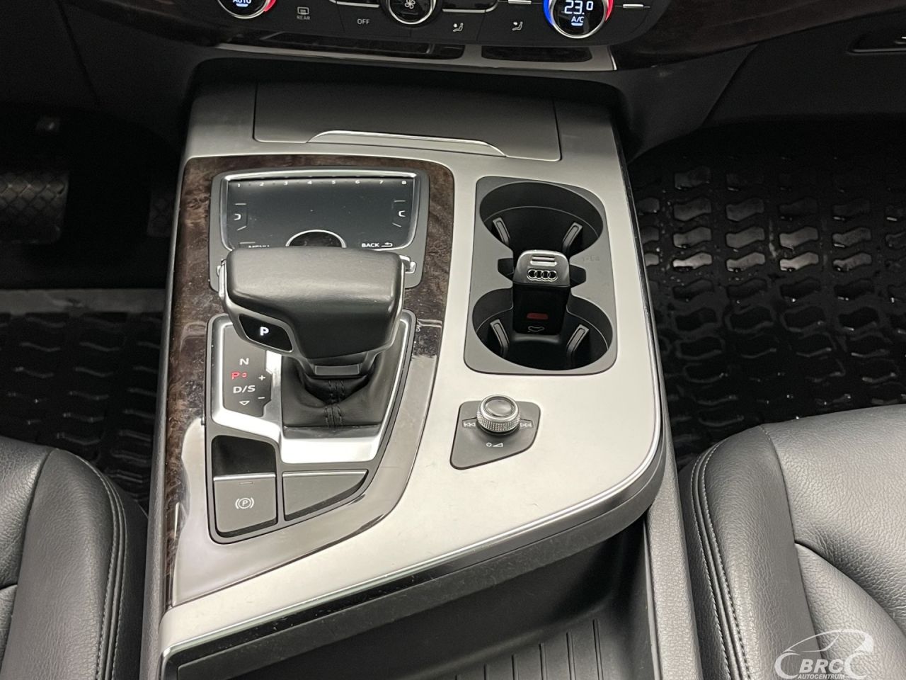 Audi Q7 | 18