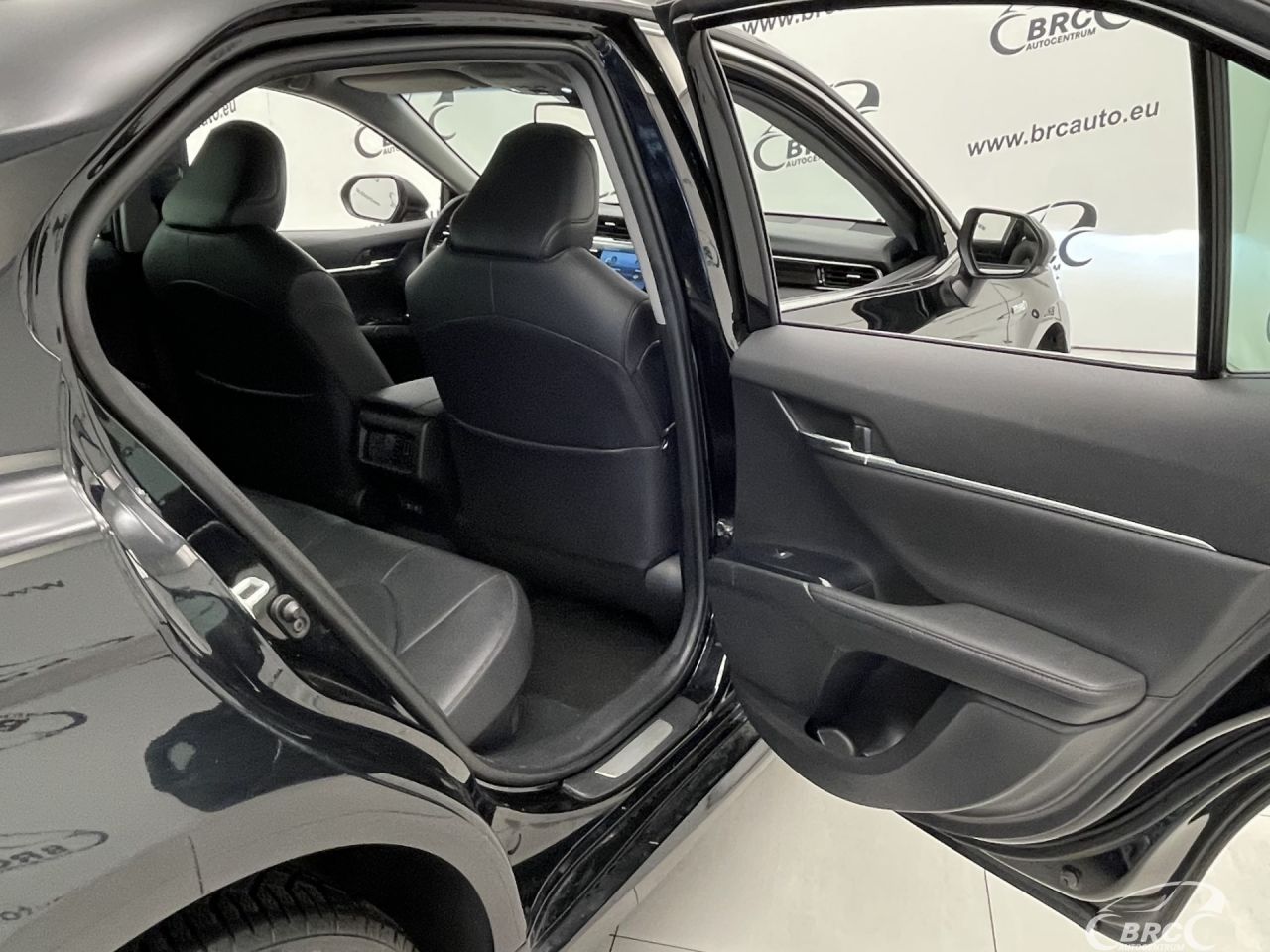 Toyota Camry | 11
