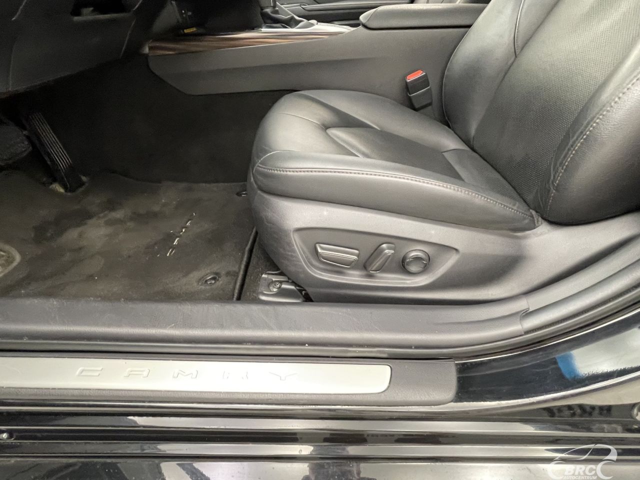 Toyota Camry | 19