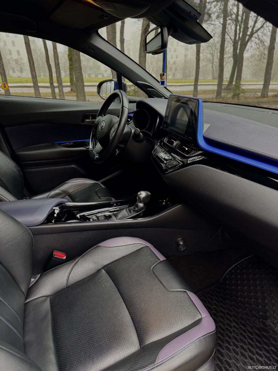 Toyota C-HR | 9