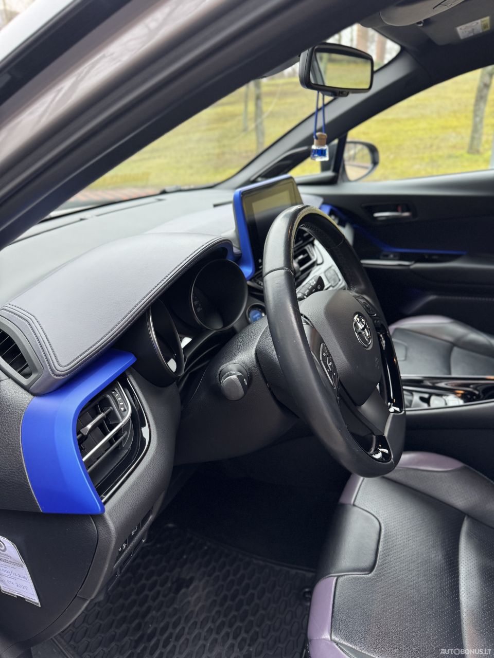Toyota C-HR | 12