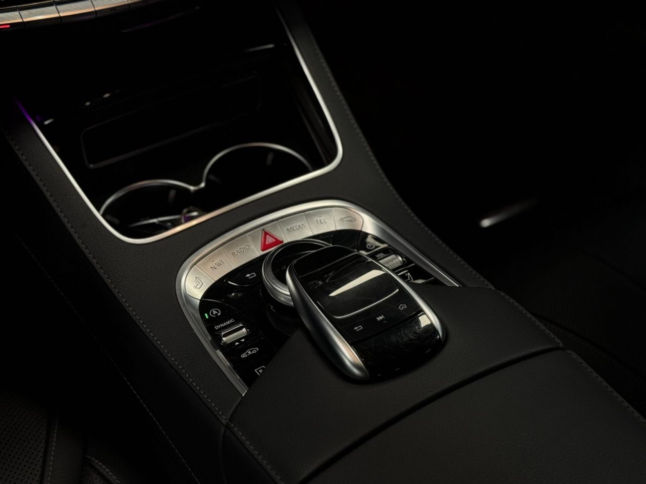 Mercedes-Benz S350 | 32