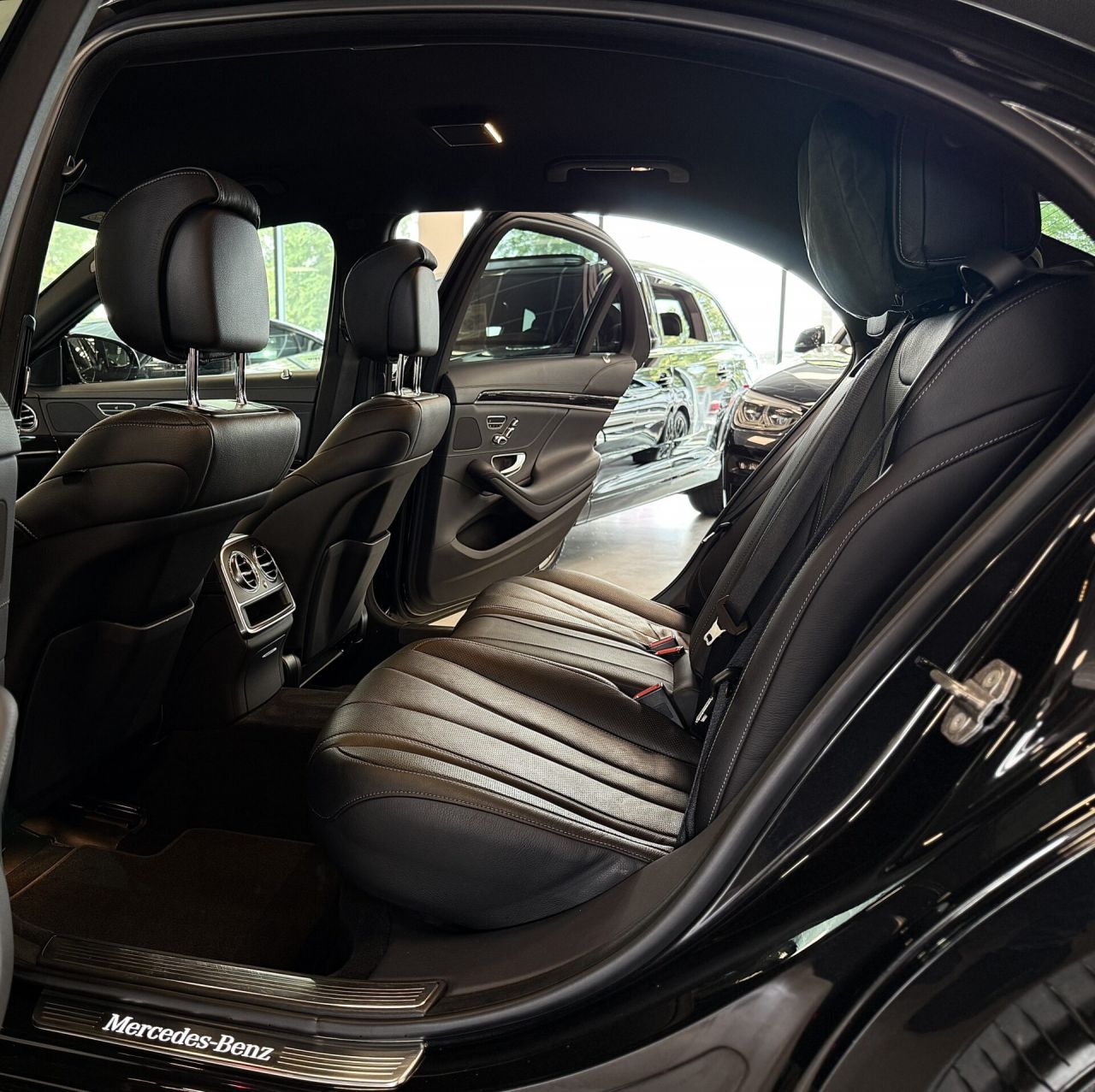 Mercedes-Benz S350 | 12