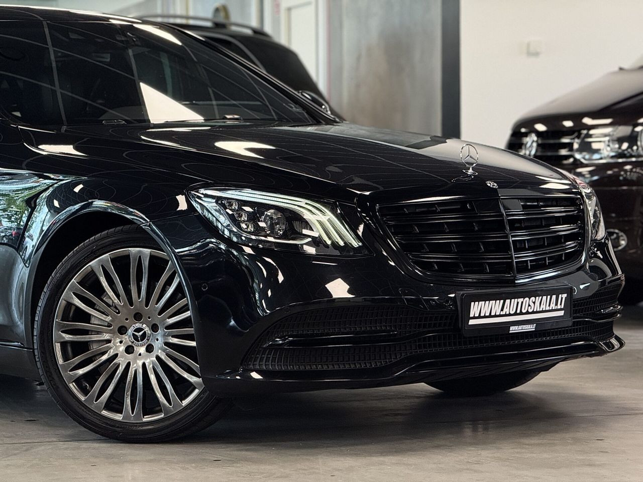 Mercedes-Benz S350 | 1