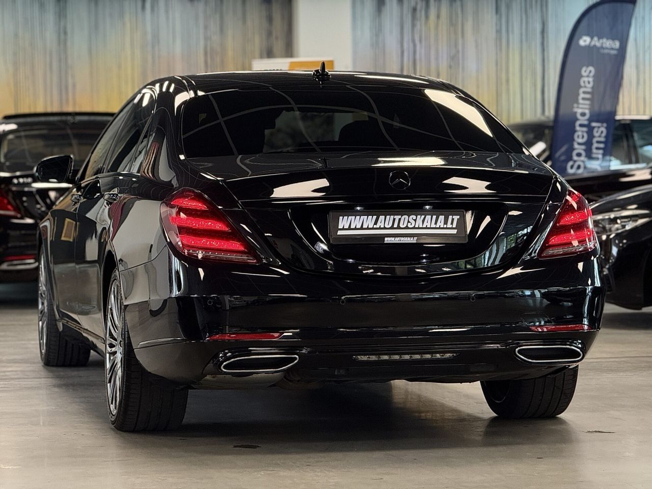 Mercedes-Benz S350 | 29