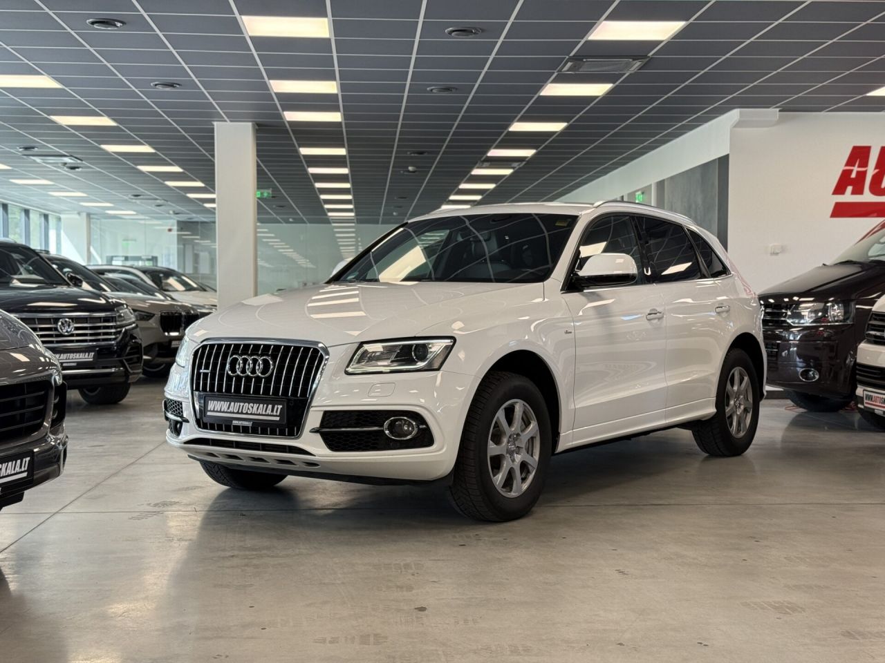 Audi Q5 | 12