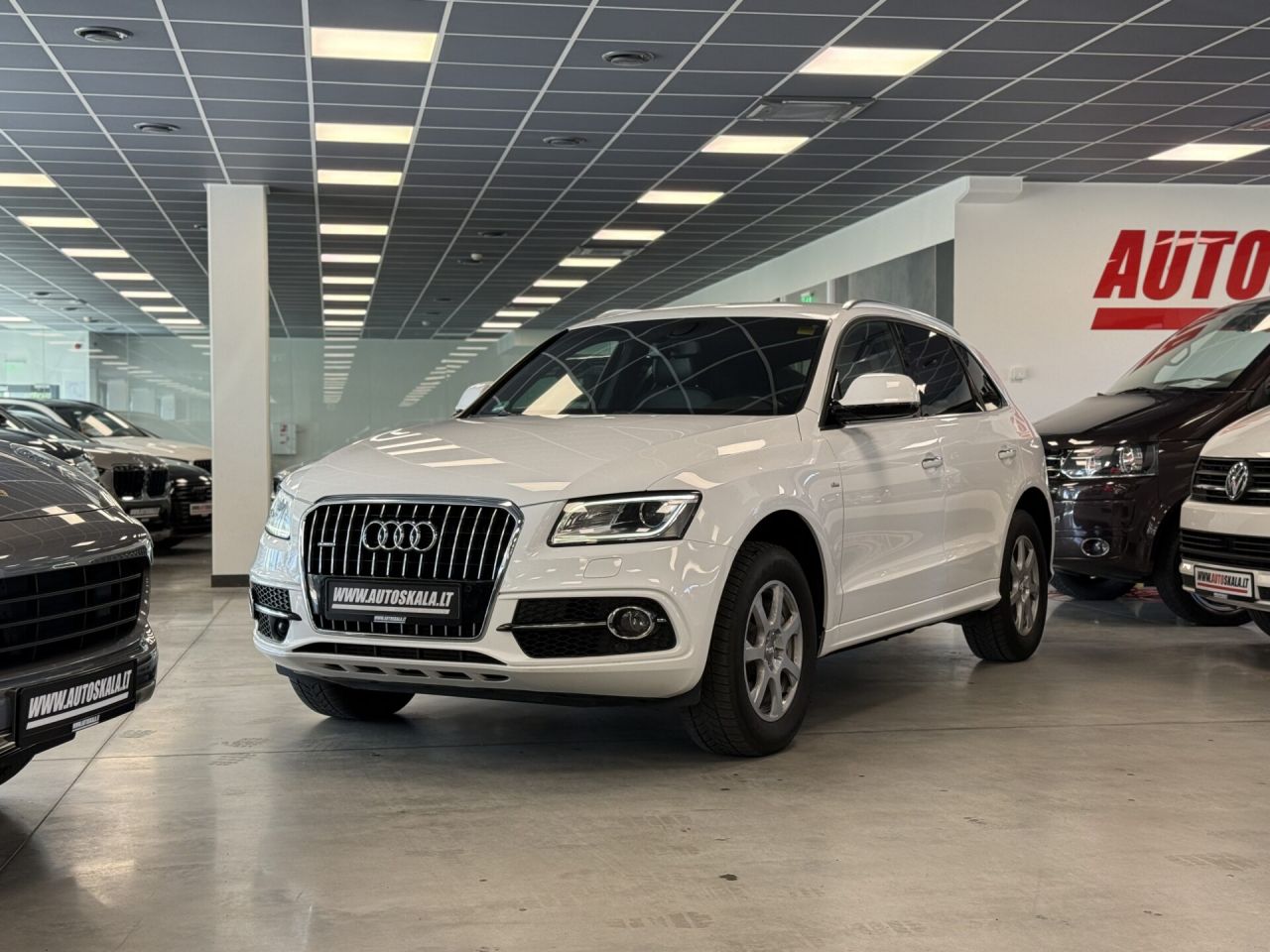 Audi Q5 | 10