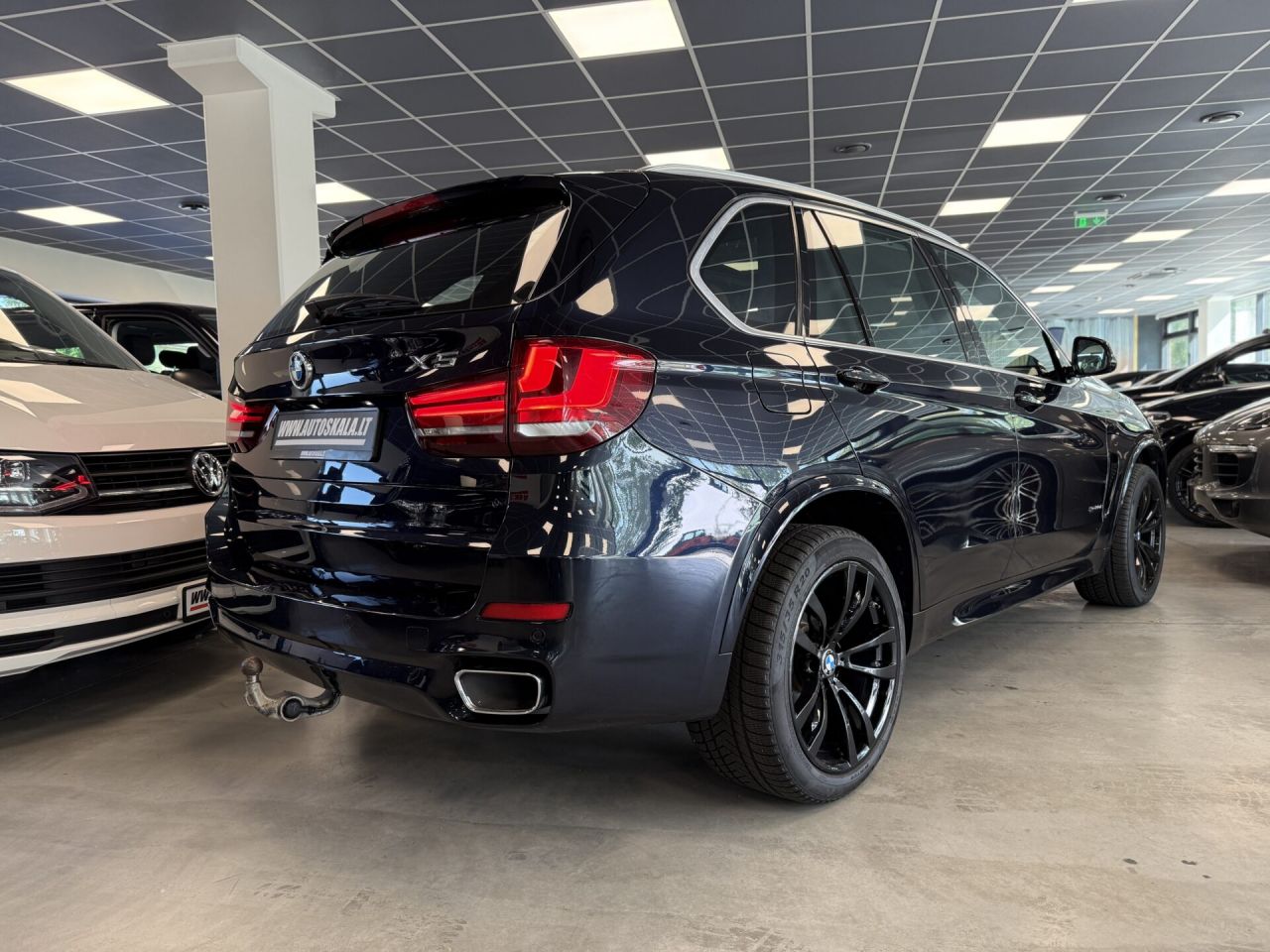 BMW X5 | 25