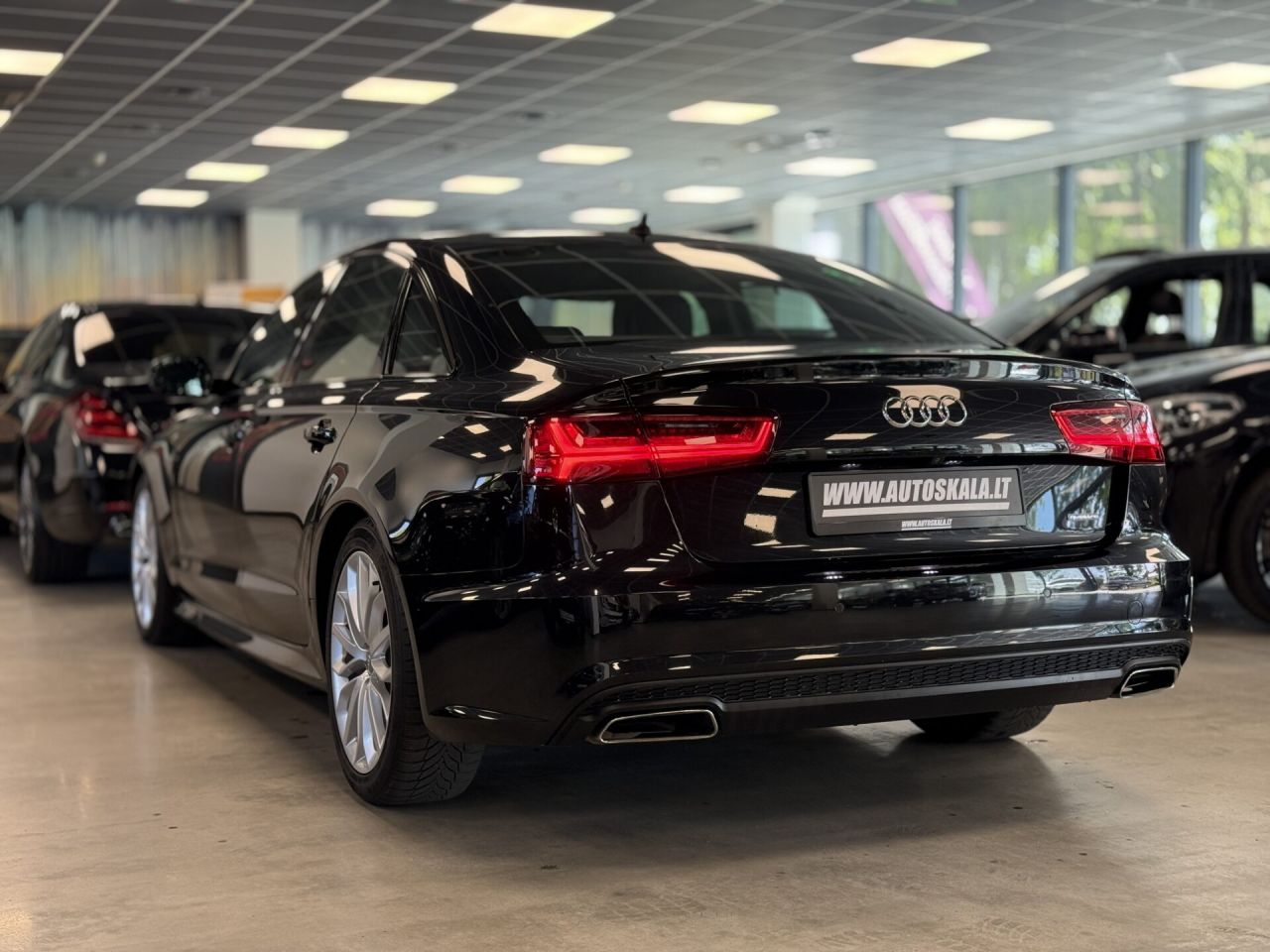 Audi A6 | 32