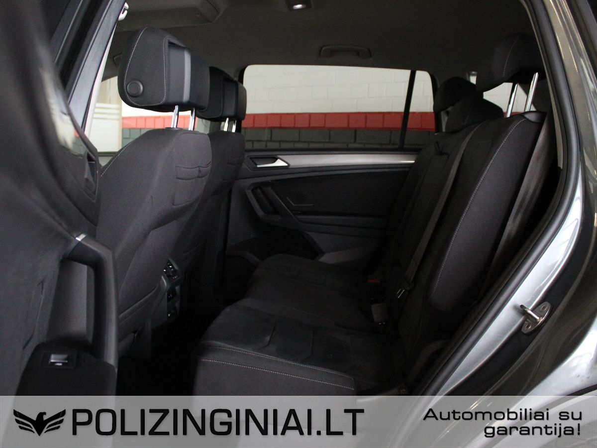Volkswagen Tiguan | 23