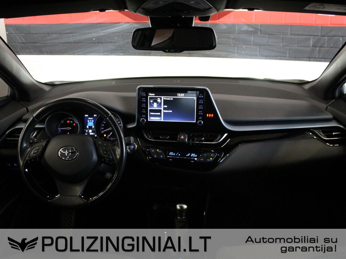 Toyota C-HR | 12