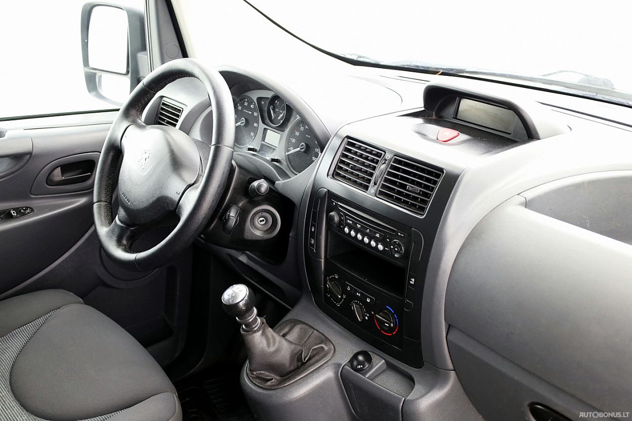 Peugeot Expert | 4