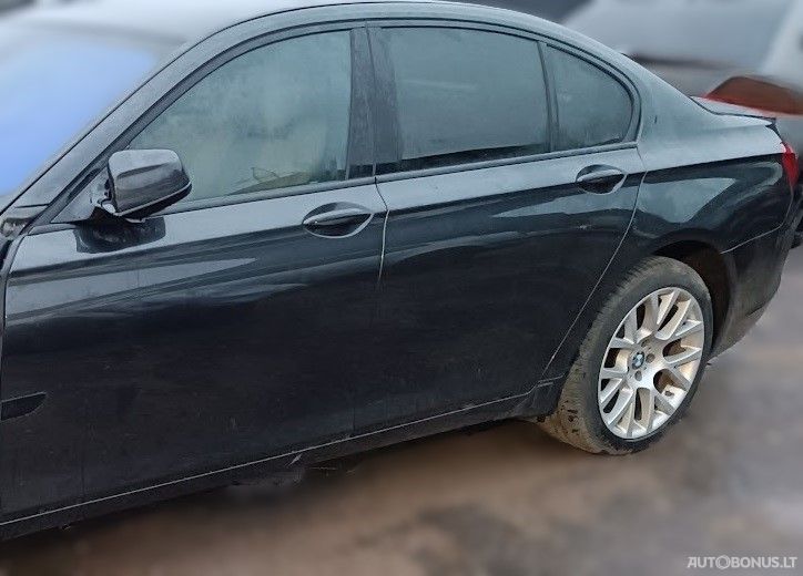 BMW 7 serija, Sedanas | 18