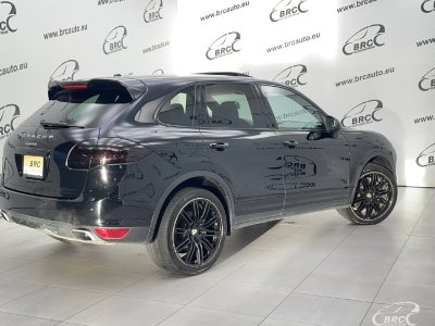 Porsche Cayenne | 1