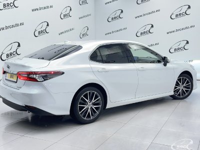 Toyota Camry | 2