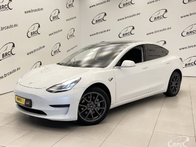 Tesla Model 3, sedanas