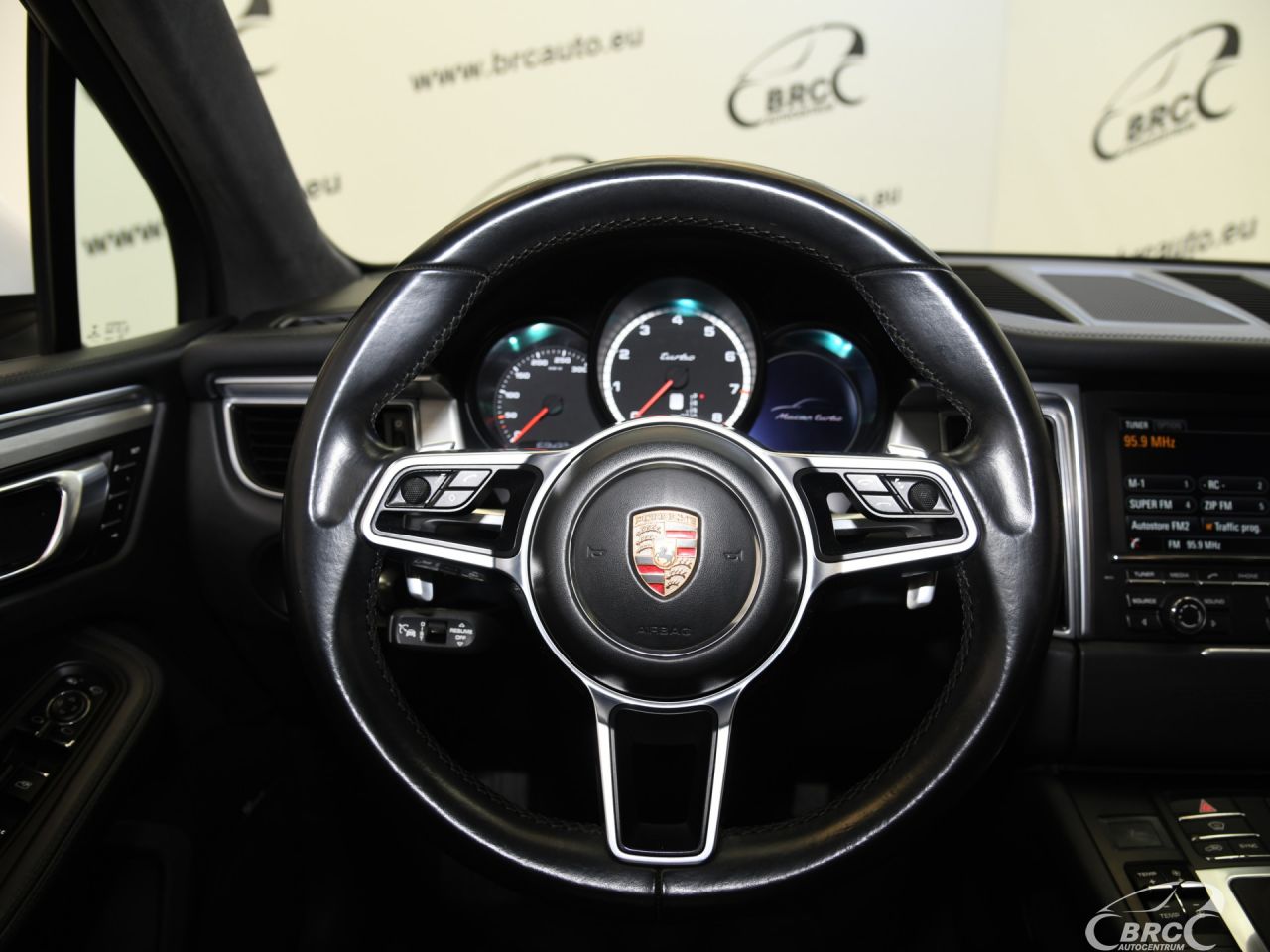 Porsche Macan | 31