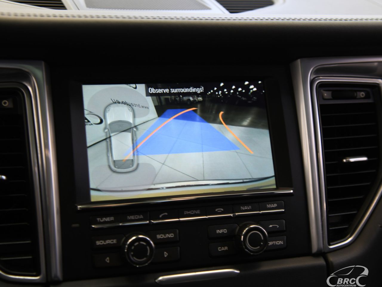 Porsche Macan | 33