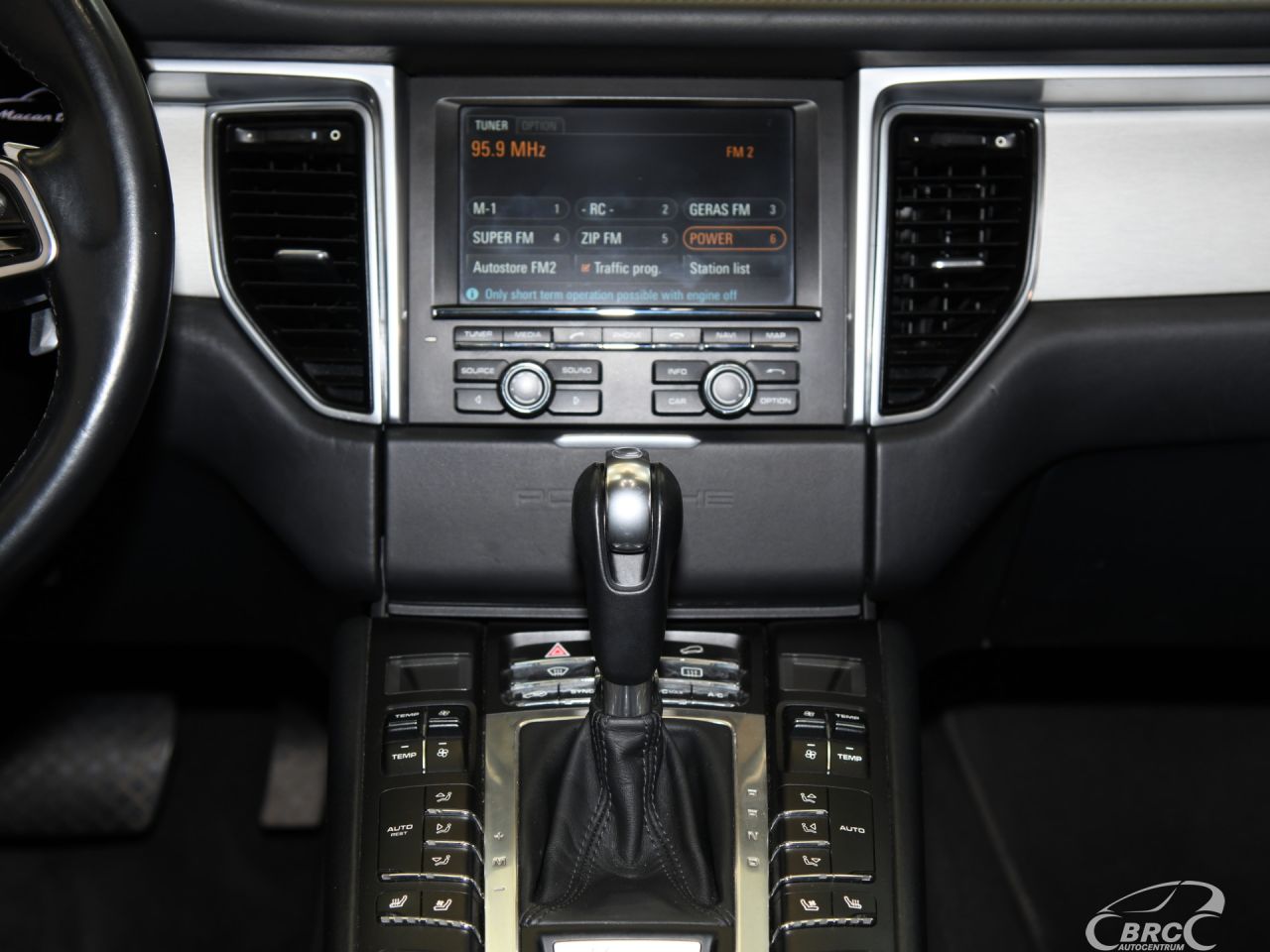 Porsche Macan | 18