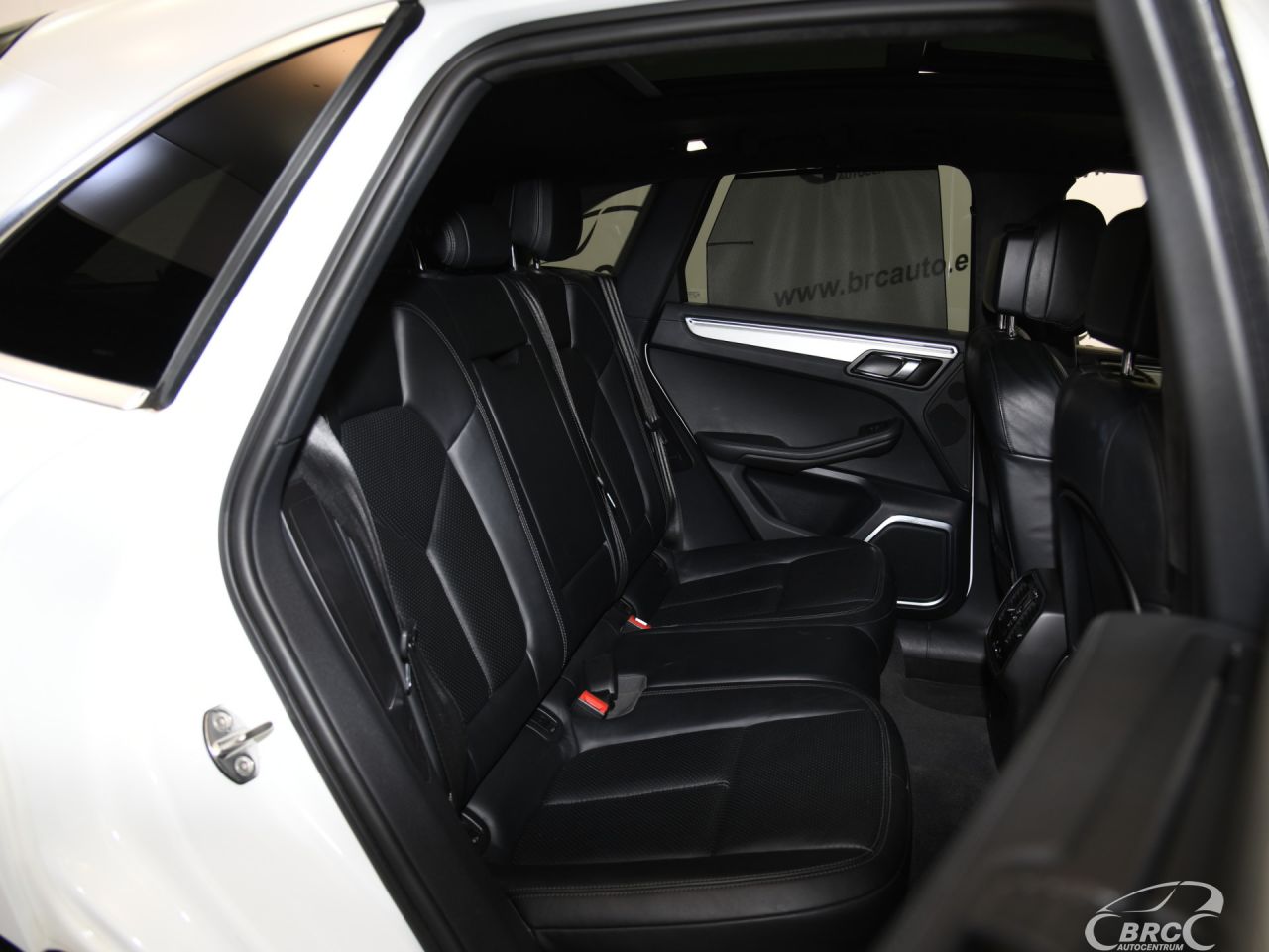 Porsche Macan | 12