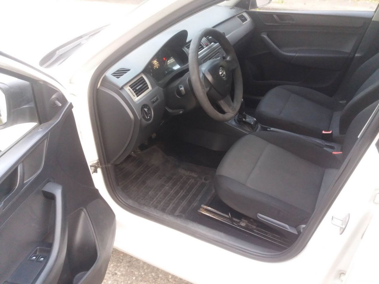 Skoda Rapid | 9