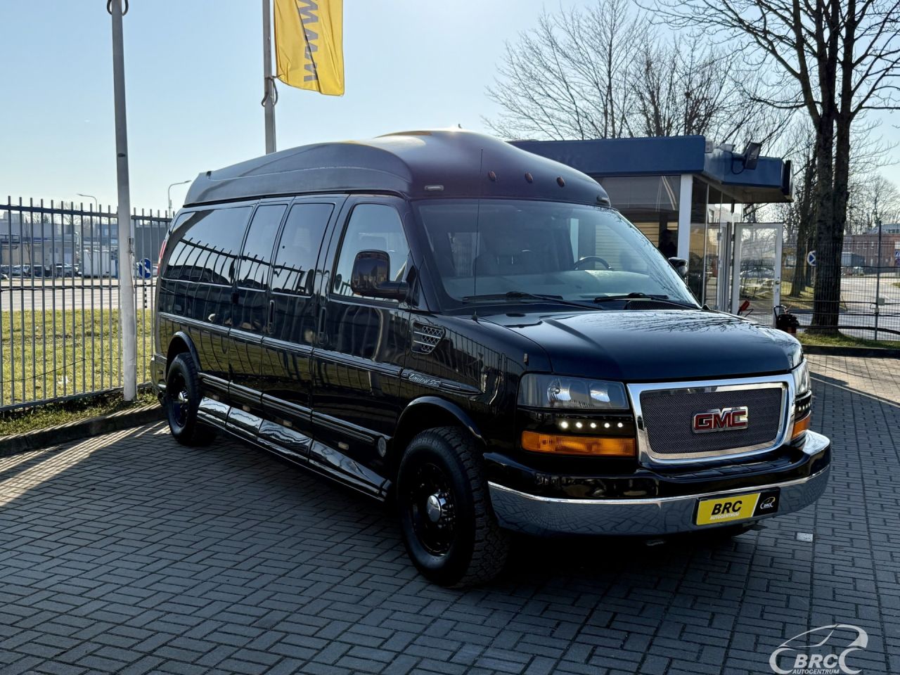 GMC Savana | 46