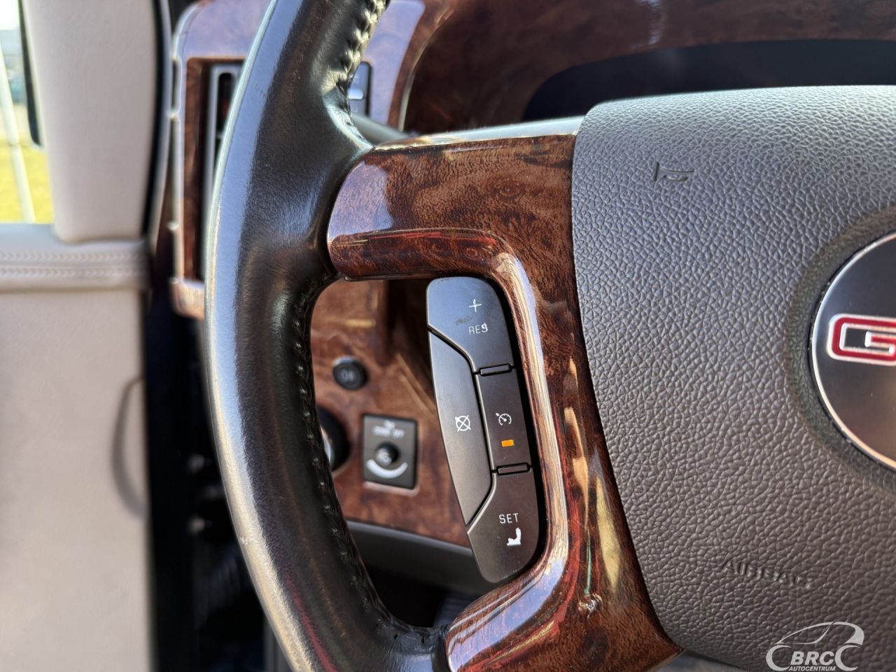 GMC Savana | 39