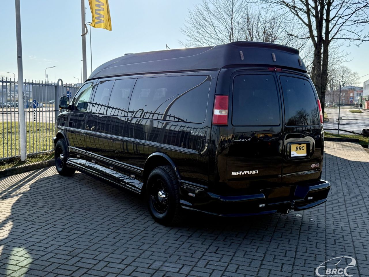 GMC Savana | 51