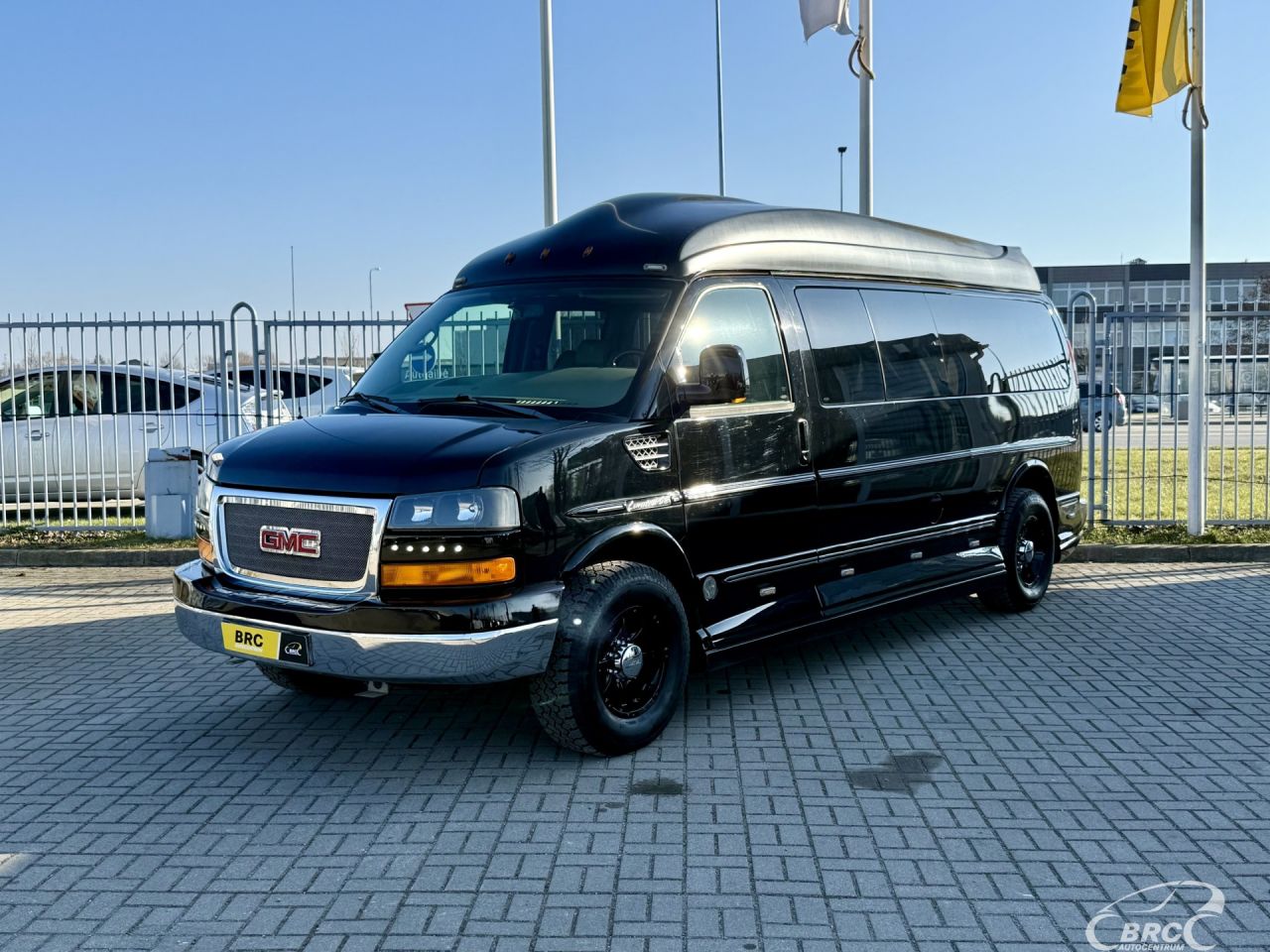 GMC Savana