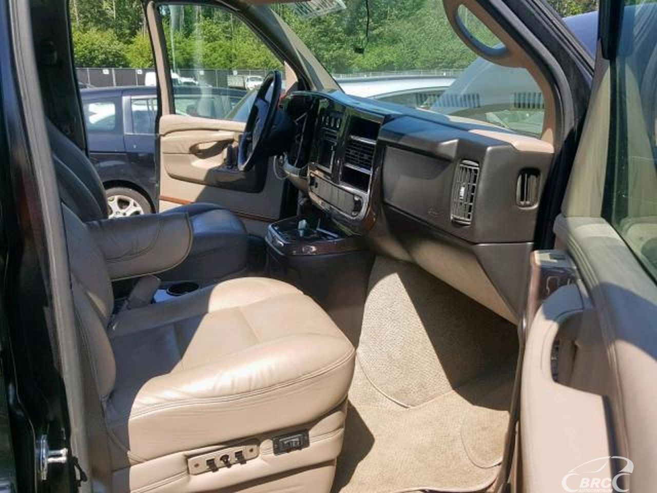 GMC Savana | 58